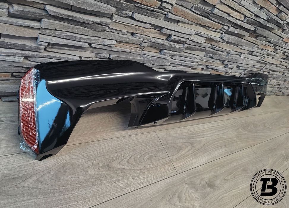 Difuzor Bara Spate compatibil cu BMW Seria 5 G30 G31 M5 Design