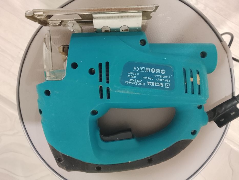 Продам лобзик. Состояние идеальное.