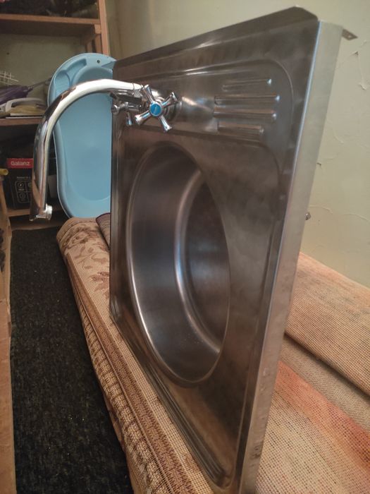 Продам мойку с сифоном без смесителя