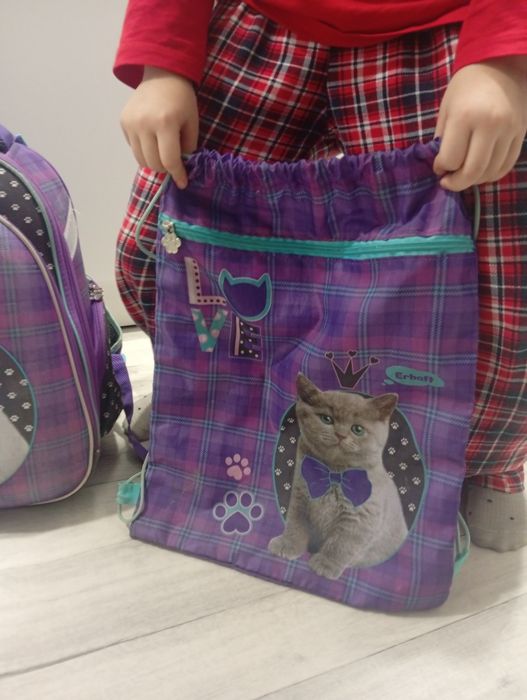 Продам рюкзак для девочки