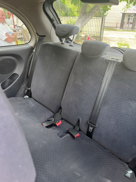 Vand Nissan Micra 2004