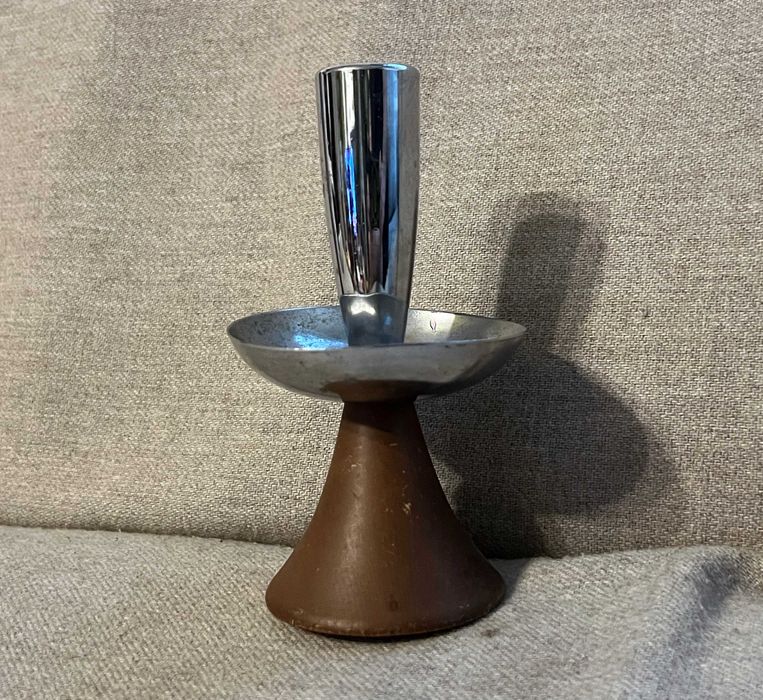 Sfesnic vintage lemn si metal cromat, design retro, stabil, 17 cm
