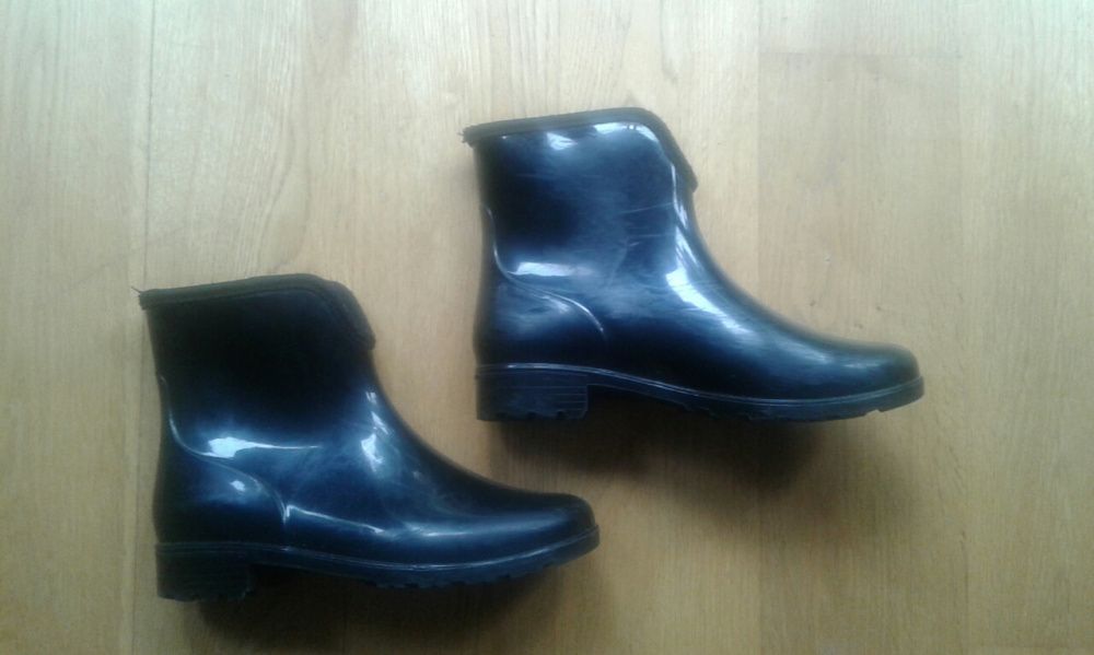 Детски обувки 15лв.