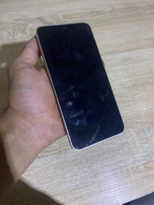 Samsung s24 8+128
