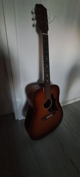 Chitara acustica vintage