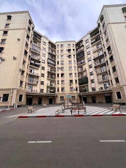 Чилонзор 17 кв Новостройка сотилади 3/8/9