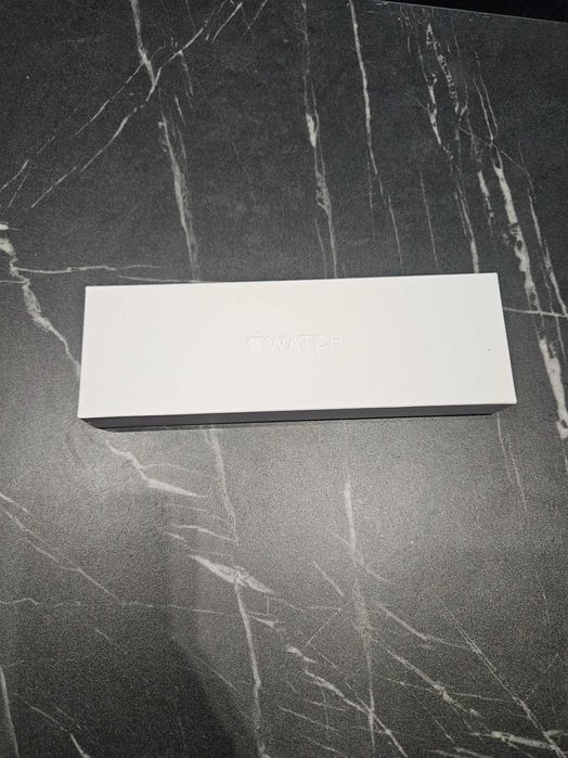 Чисто нов Apple Watch Series 10 (GPS) 42mm Aluminum - Неактивиран!