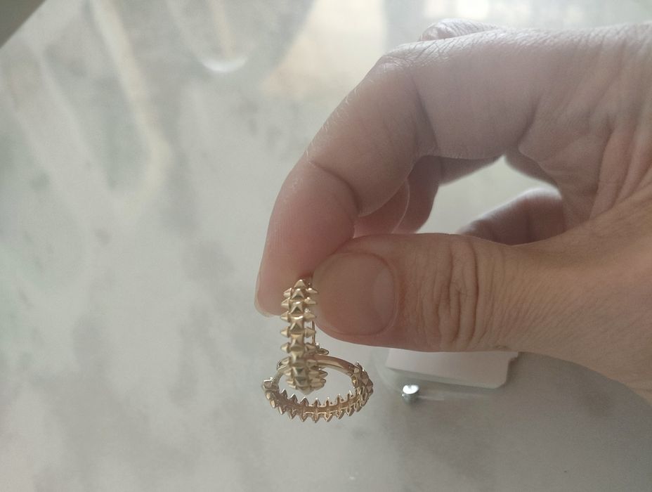 Продам серьги золотые