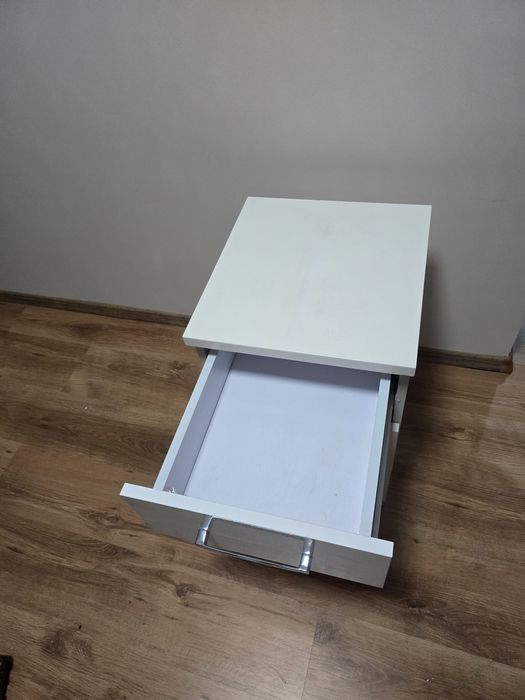 Noptiera 3 sertare