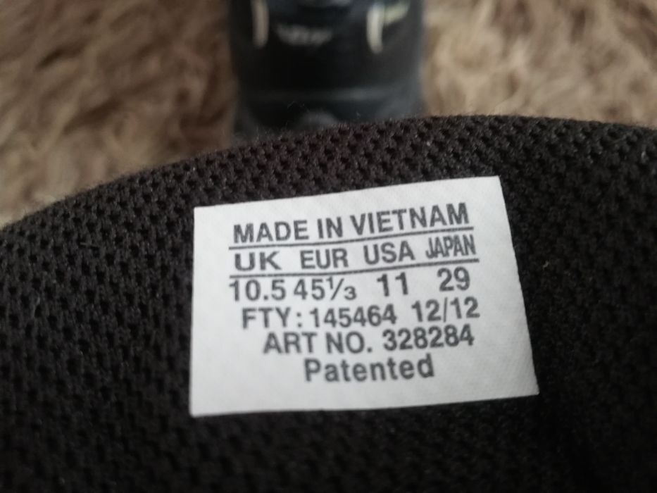 Оригинален Salomon  Gore-tex номер 45  1/3