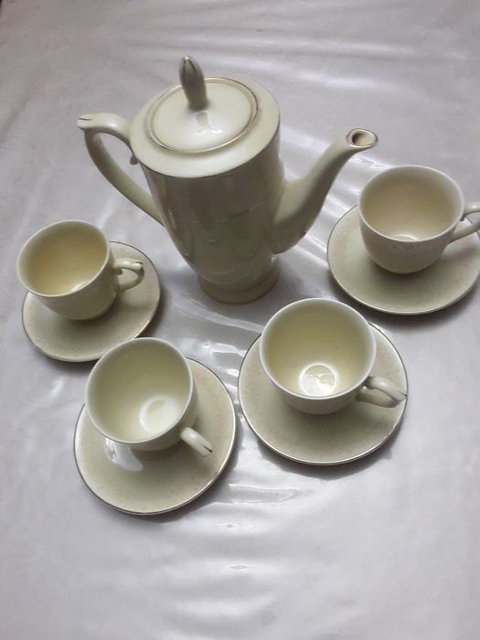 Продаются сервизы