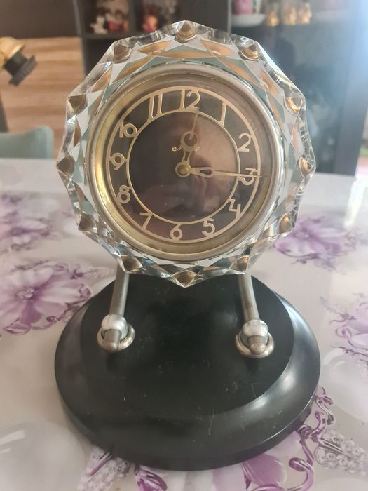 Часы настольне советские