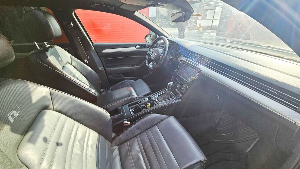 VW Passat R-Line 4x4 Full