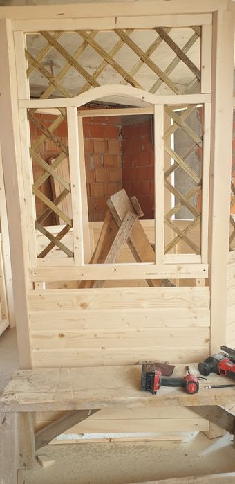 Foisor de vănzare 13.000 roni