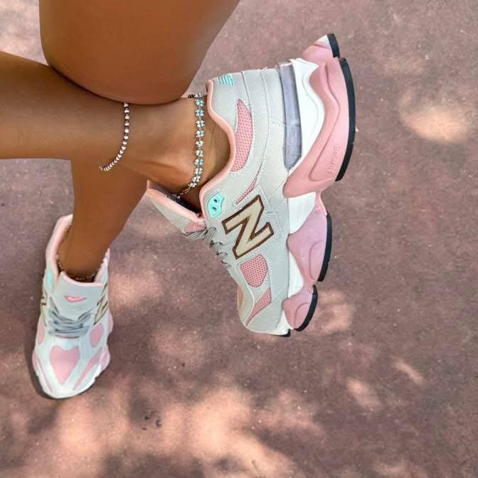 Adidași dama model nou