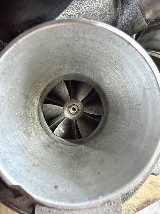 Turbo / Turbina Renault / Nissan 2.0 Diesel M9R : H8200638766 / H8200347344