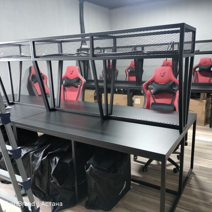Изготовление столов для компьютерного клуба