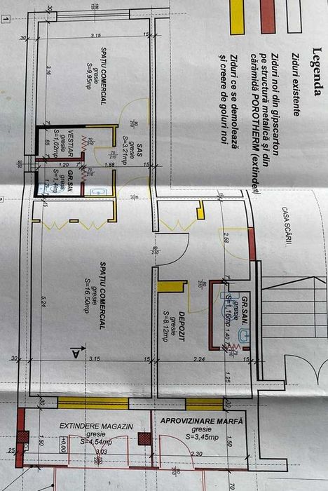 Dau in chirie spatiu comercial in zona Decebal