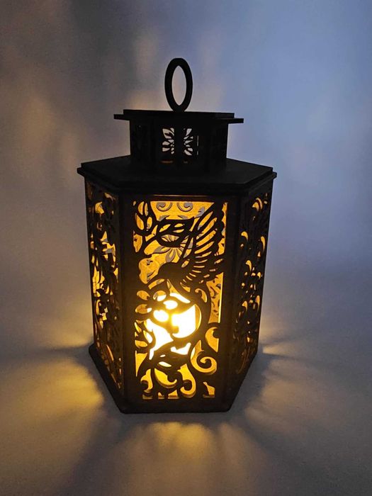 Lampă decorativă din lemn,Model floral Elena , tăiată laser