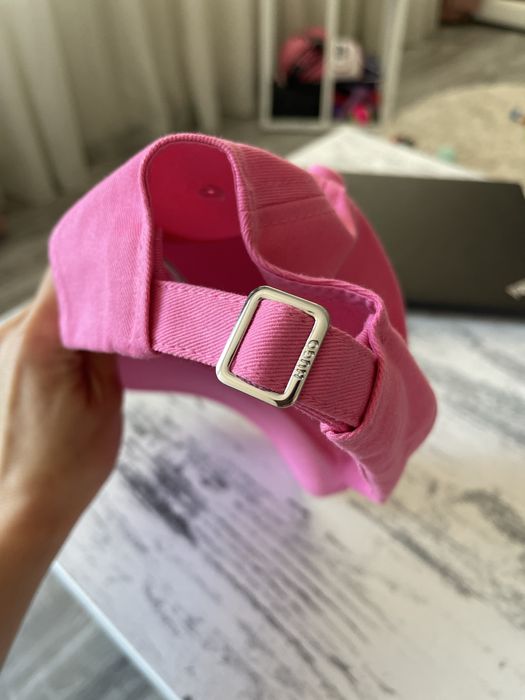 Шапка Hugo Boss дамска