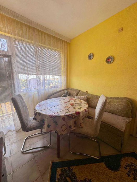 Дава се под наем Четиристаен апартамент в Шабла - 119 кв.м за 204 € - Снимка #1