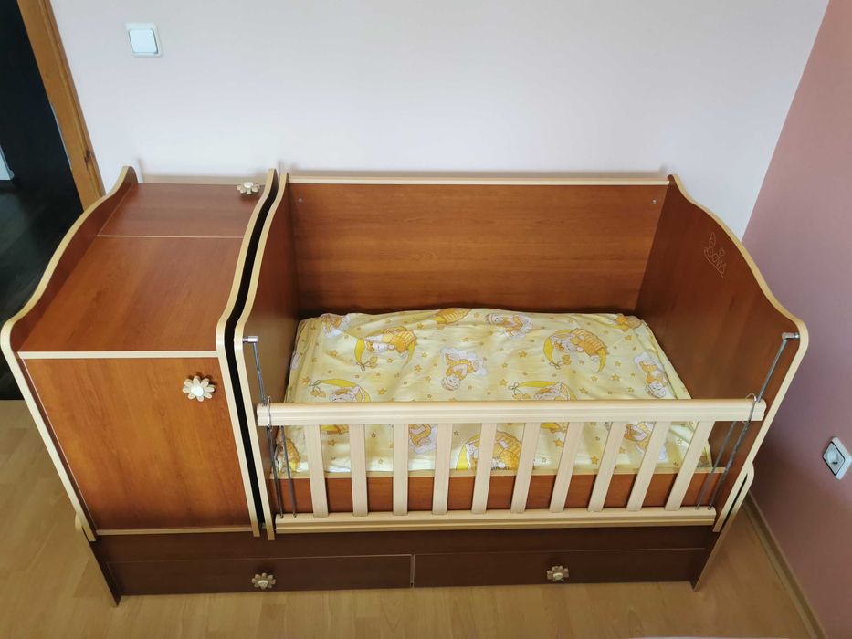 Детско легло /бебе+ юношеско