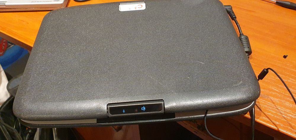 Лаптоп таблет за части