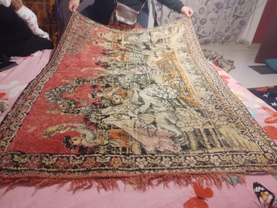 Vand carpete răpirea din serai