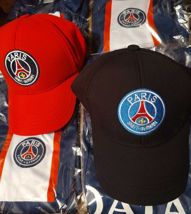 Шапка Манчестър Юнайтед с Козирка 15лв НОВО