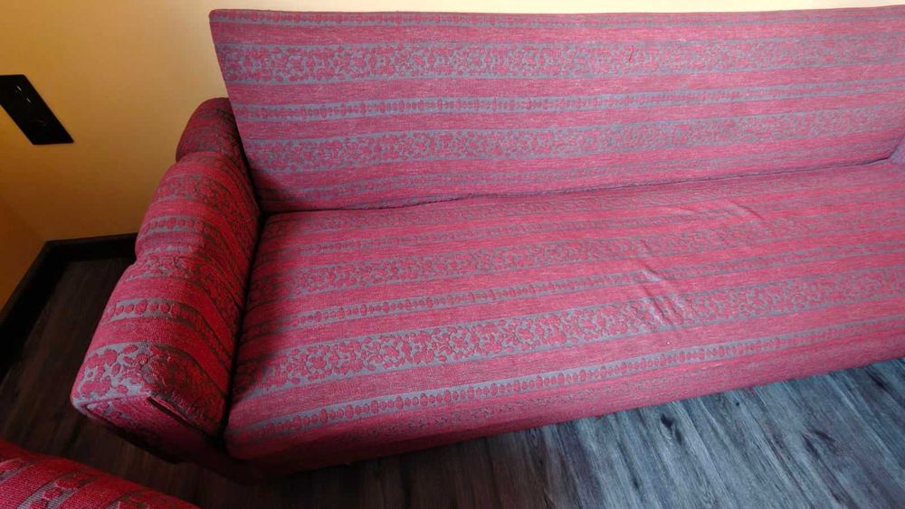 Холна гарнитура от дърво.