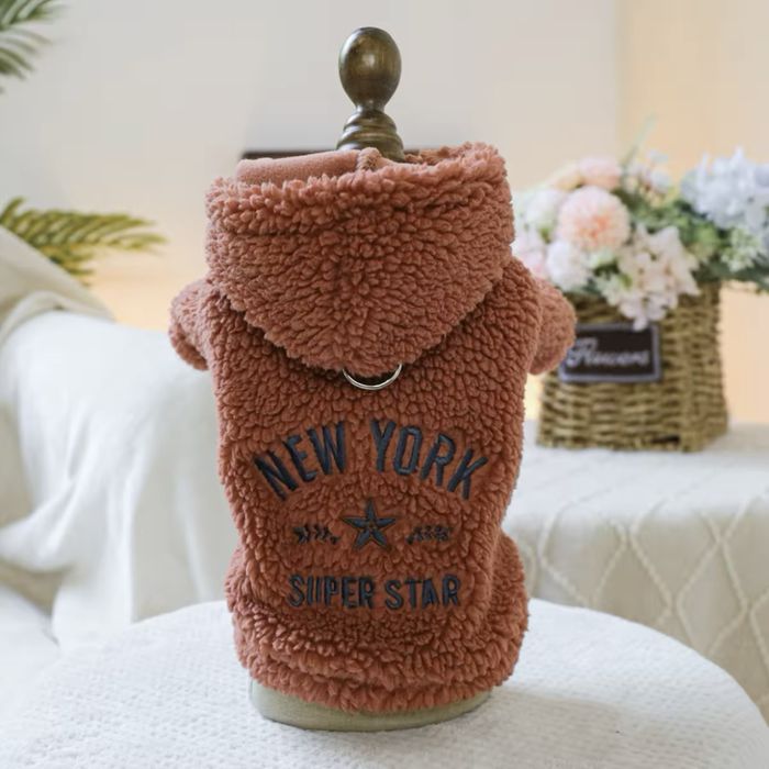 Дрехи, играчки и аксесоари за кучета