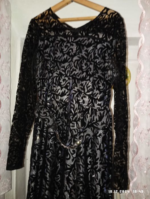Продам платье новое