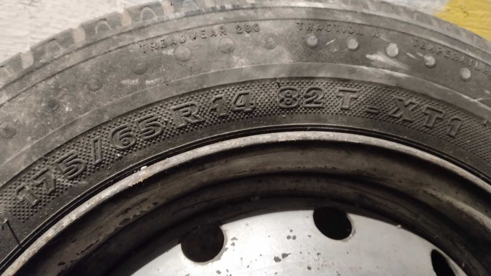 Резервна гума 175 65 14 с джанта