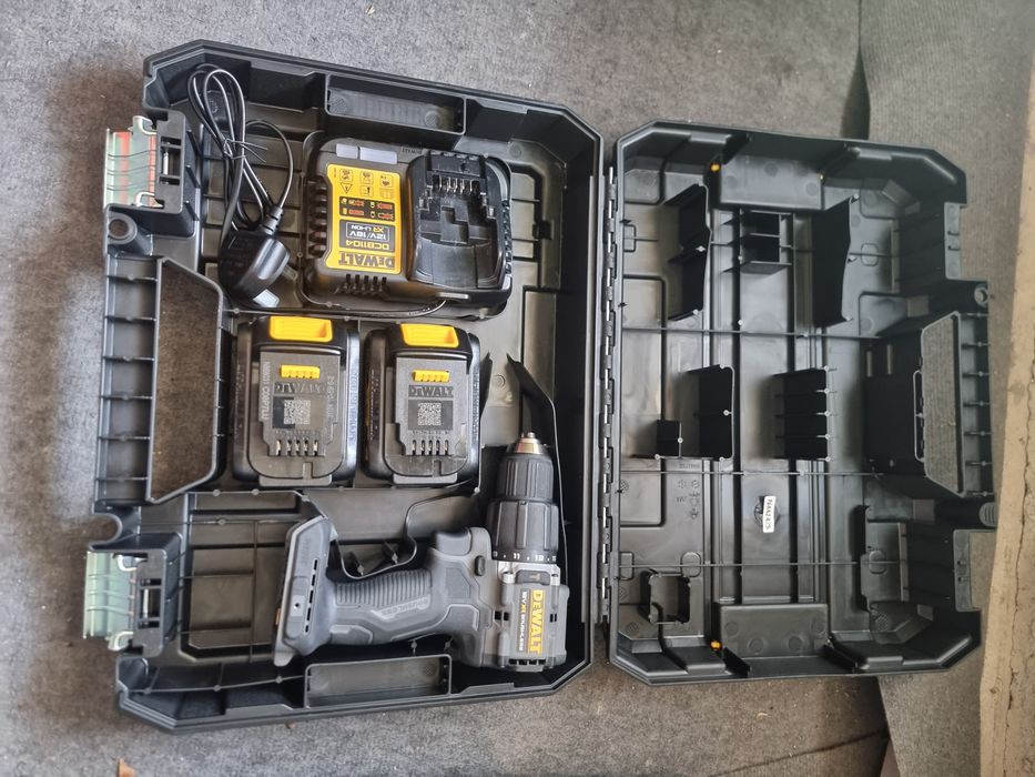 DeWalt Винтоверт комплект с куфар
