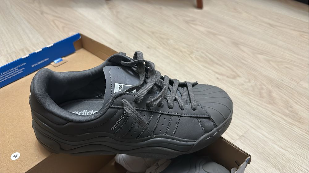 Adidas superstar
