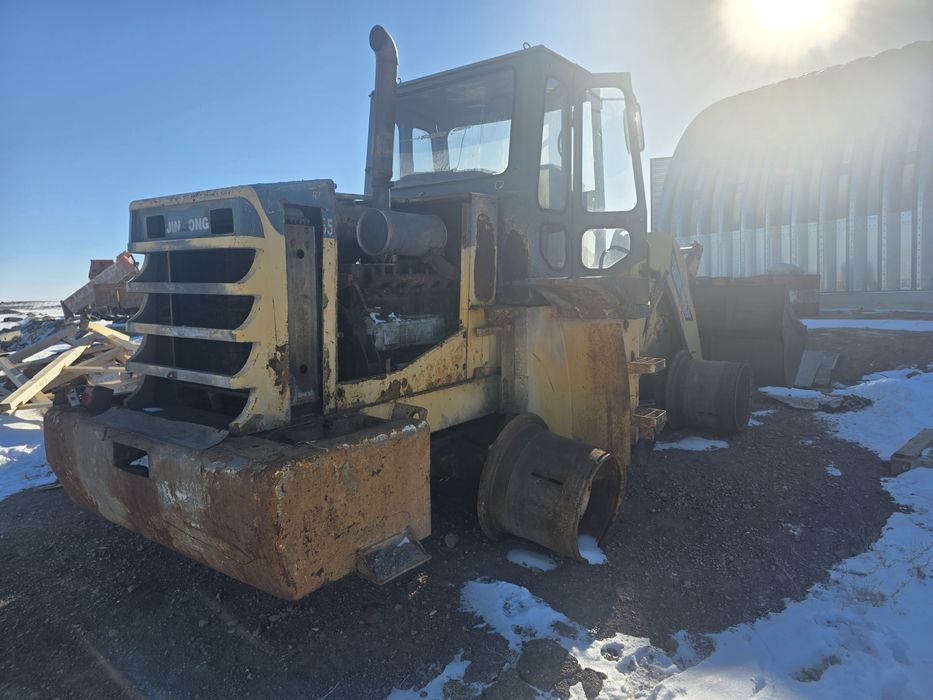 Фронтальный погрузчик