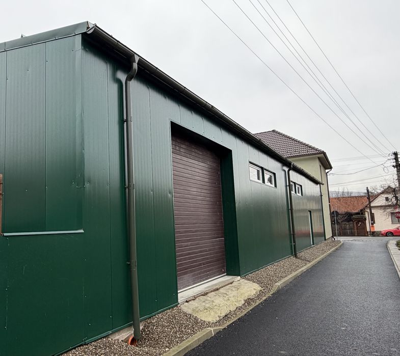 Hală și clădire de birouri în Teliu spațiu comercial