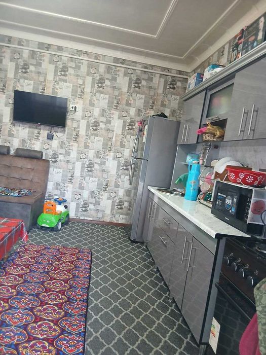 5,5 сотикли ховли уй сотилади