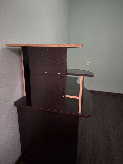 Стол письменный школьный