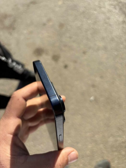 Продавам Iphone 15 pro max 256gb 87BH