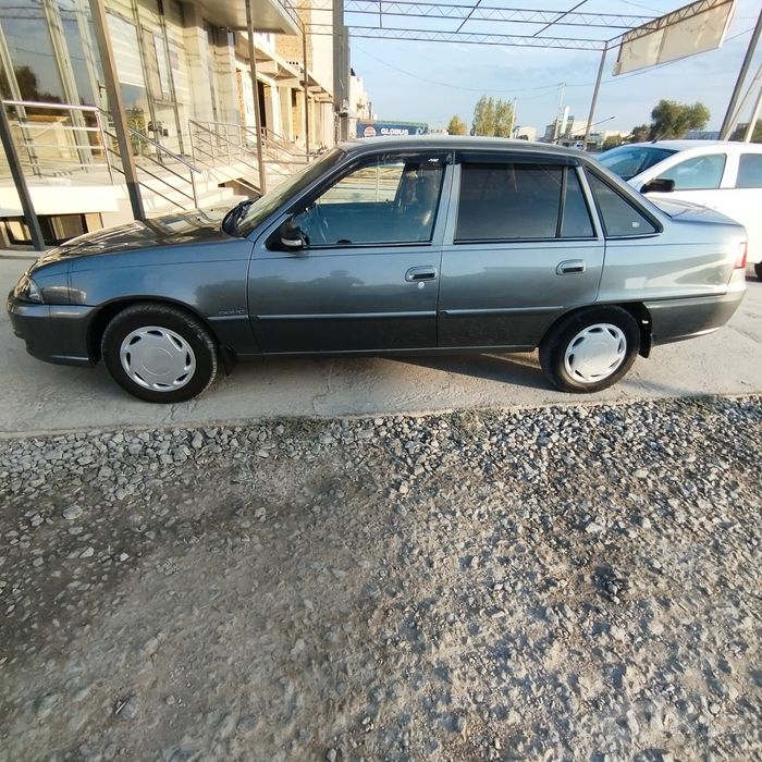 Нексия 2 сотилади