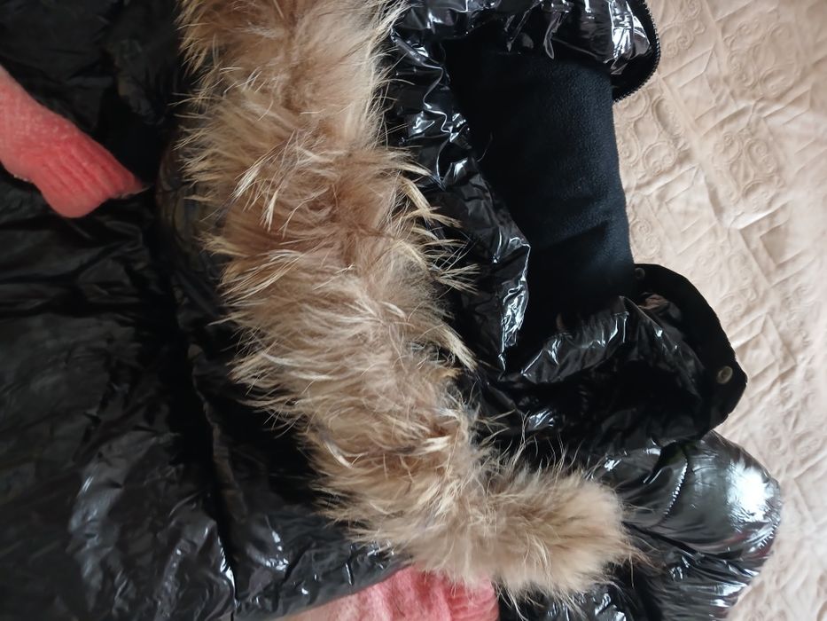 Продаю на девочку куртку