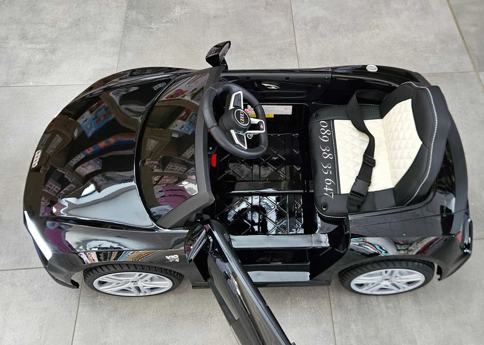 ТОП ЦЕНА!НОВО!Акумулаторна кола Audi R8 BLACK с 12V батерия,меки гуми
