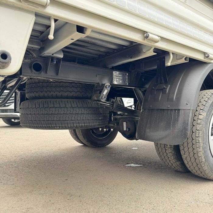 JAC X200 sotuvga tayyor Ishonchli yuk tashuvchi