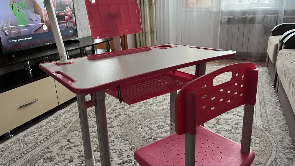 Продам школьную парту