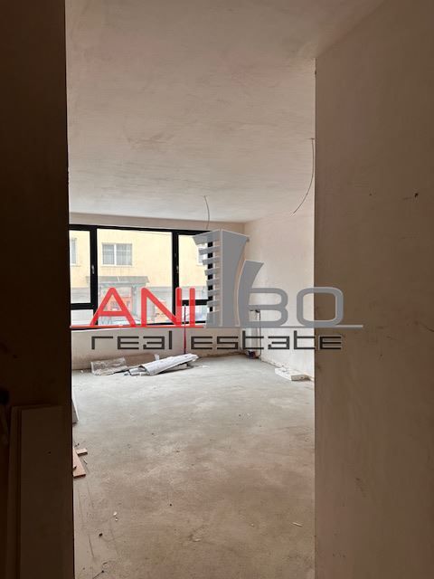 Продава се Двустаен апартамент в София, Манастирски ливади - 69 кв.м за 2609 €/кв.м - Снимка #2