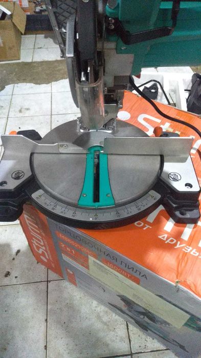 Торцовочная пила. Универсальная. БУ.