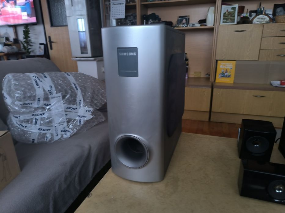 Продавам колони за домашно кино LG и буфер Самсунг