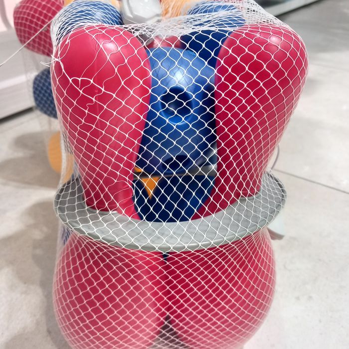 Нов детски боулинг,нови хилки и топче