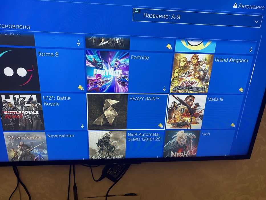 Ps4 продаю 1 tb 2 джойстика